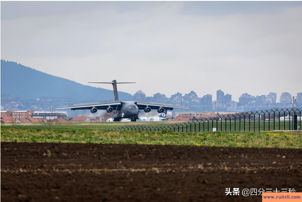 武契奇:塞尔维亚合规且透明地购买中国FK-3防空导弹系统（武契奇回应塞尔维亚购买中国军事物资）